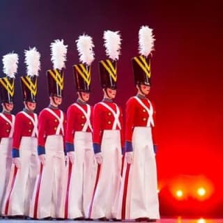 Christmas Spectacular Starring the Radio City Rockettes+St Patrick's Cathedral 