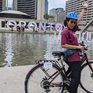 Heart of Downtown Toronto Bike Tour