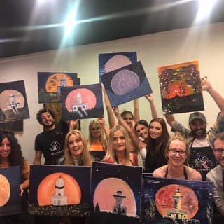 Adults Art and Wine Class in Byron Bay