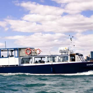 1-Hour Toronto Harbour Tour with Live Narration