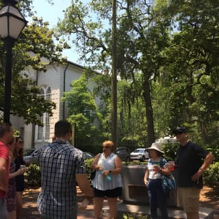 Heart of Savannah History Walking Tour - 2hr 