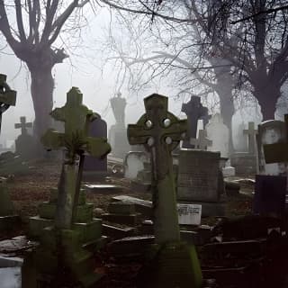 Cemetery and Ghost BYOB Bus Tour in New Orleans