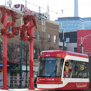 Walking Tour of Toronto's Kensington Market and Chinatown