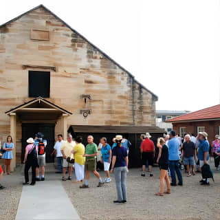 Convicts & Castles: Goat Island Walking Tour Including Sydney Harbour Cruise