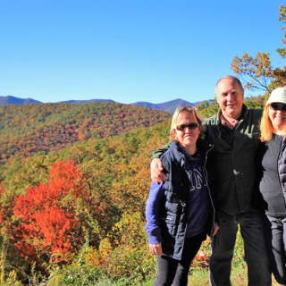 Waterfalls and Blue Ridge Parkway Hiking Tour with Expert Naturalist