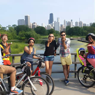 Bike Tour of Chicago's Lakefront Neighborhoods 