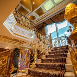 Dubai: Inside Burj Al Arab & Blue Mosque Half-day City Tour