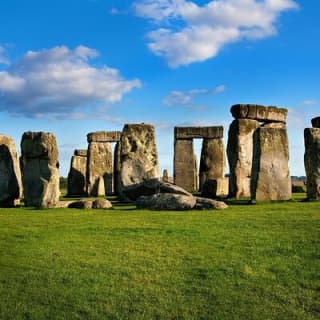 London to Stonehenge Shuttle Bus and Independent Day Trip