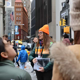 Manhattan Small Group Tour: Attraction Packed w. Wall Street and 911 Memorial