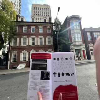 Interactive Self-Guided Scavenger Hunt by Indepedence Hall in Philadelphia (in English only)