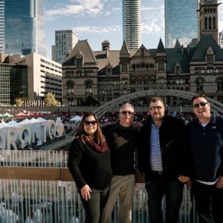 Best of Toronto Small Group City Tour