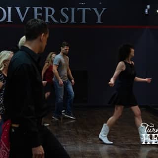 Fun Beginner Line Dance Lesson in Nashville