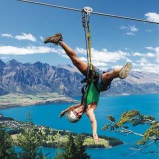 Small-Group Zipline Adventure in Queenstown