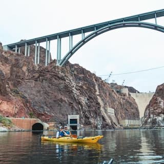 Kayak Hoover Dam with Hot Springs in Las Vegas