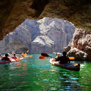 Kayak Hoover Dam with Hot Springs in Las Vegas