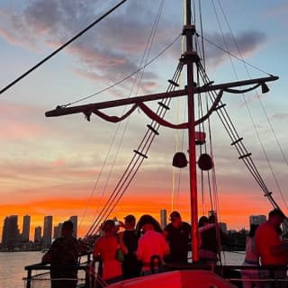 Miami: Pirate Boat Sightseeing Cruise