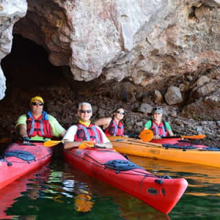 Kayak Hoover Dam with Hot Springs in Las Vegas