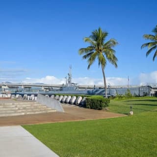 Pacific Fleet Submarine Museum & USS Bowfin