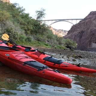 Kayak Hoover Dam with Hot Springs in Las Vegas