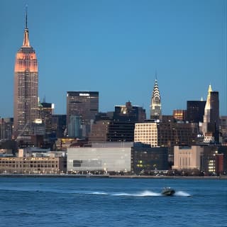 New York Private Boat Charter (Up to 6 Passengers)