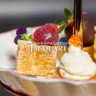 Champagne Jacquart Bar: A High Tea Experience