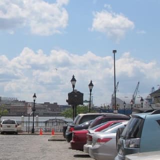 Fells Point Food Tour in Baltimore