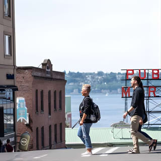 Chef Guided Food Tour of Pike Place Market- 2 Hours