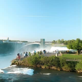 From Toronto: Niagara Falls Day Tour with Optional Boat Cruise