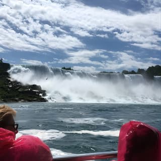 From Toronto: Niagara Falls Day Tour with Optional Boat Cruise