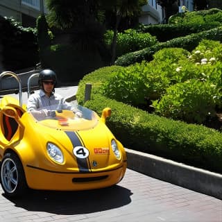 2HR Golden Gate Bridge and Lombard Loop GoCar Tour