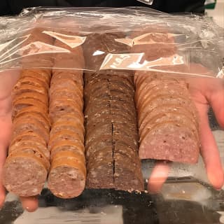 Anchorage City Tour w. Taste of Wild Smoked Salmon & Reindeer Sausage