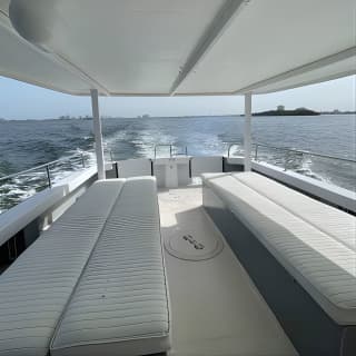 Up to 34Pax Yacht Party Rental & Boat Party in Miami Beach All In