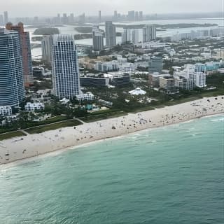 Eagles Air Tour: Private 45 Minute Plane Tour of Miami