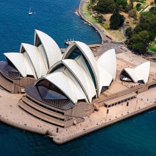 20-Minute Helicopter Flight Over Sydney and Beaches