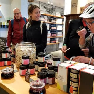 ﻿Electric bike tour and tasting on Île d'Orléans