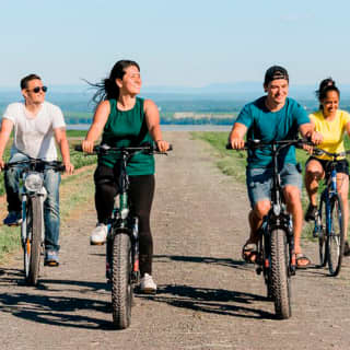 ﻿Electric bike tour and tasting on Île d'Orléans