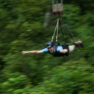 Giant Swing at Skypark Cairns