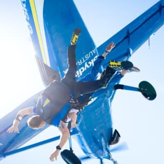 Melbourne Skydive Experience: Tandem Jump from St. Kilda