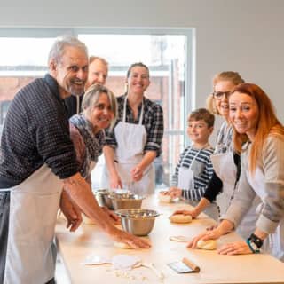 ﻿Learn how to make Montreal bagels!