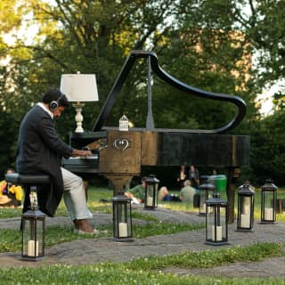 MindTravel Live-to-Headphones 'Silent' Piano Concert in Central Park