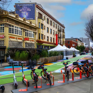 Guided Walking Tour of Downtown Portland, Oregon