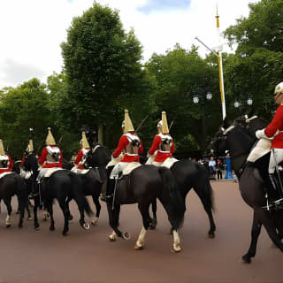 British Royal 3 Hour Walking Tour!