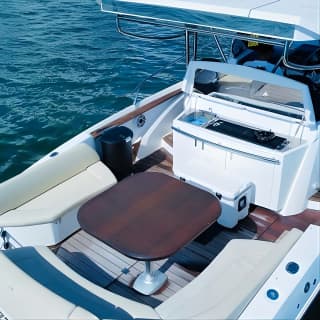 36 Ft Boat with Cabin and Bathroom, Champagne included. 