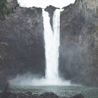 Visit Snoqualmie Falls and Hike to Twin Falls