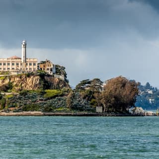 San Francisco: City Tour by Bus + Alcatraz Island Tour