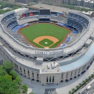 Brooklyn, Queens, and the Bronx Contrastes Tour in Spanish