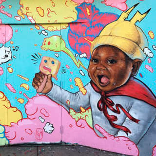 Offbeat Street Art Tour of Chicago: Urban Graffiti and Murals