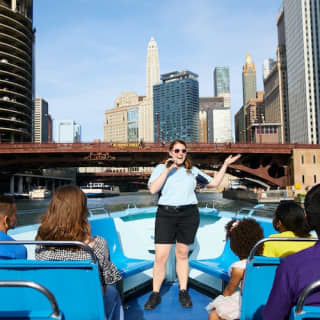 Chicago: 90-Minute Urban Adventure River and Lake Cruise