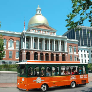 Hop-on Hop-off Boston Old Town Trolley