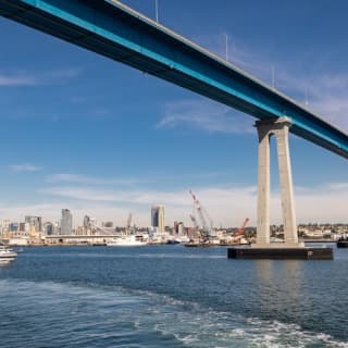 San Diego Harbor: 2-Hour Cruise with Live Guide